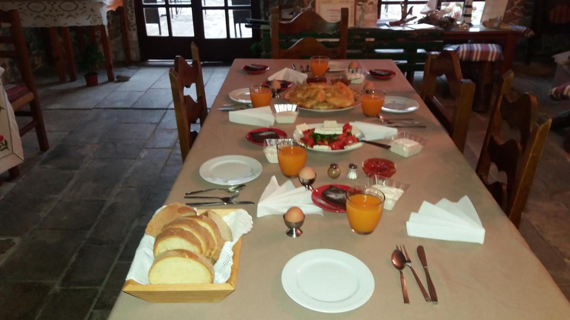 Diogenis Hotel Цагарада Екстериор снимка