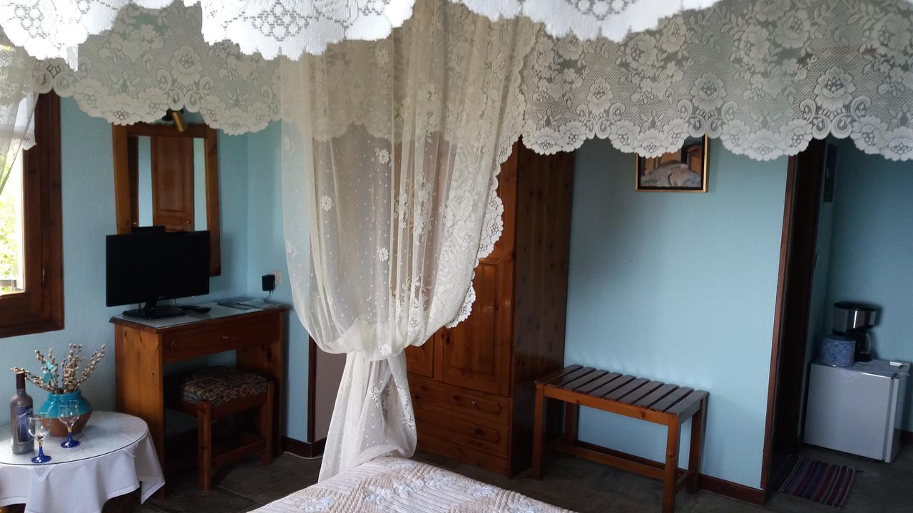 Diogenis Hotel Цагарада Екстериор снимка